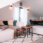 Luxusapartment In Mit Wellness 公寓 *